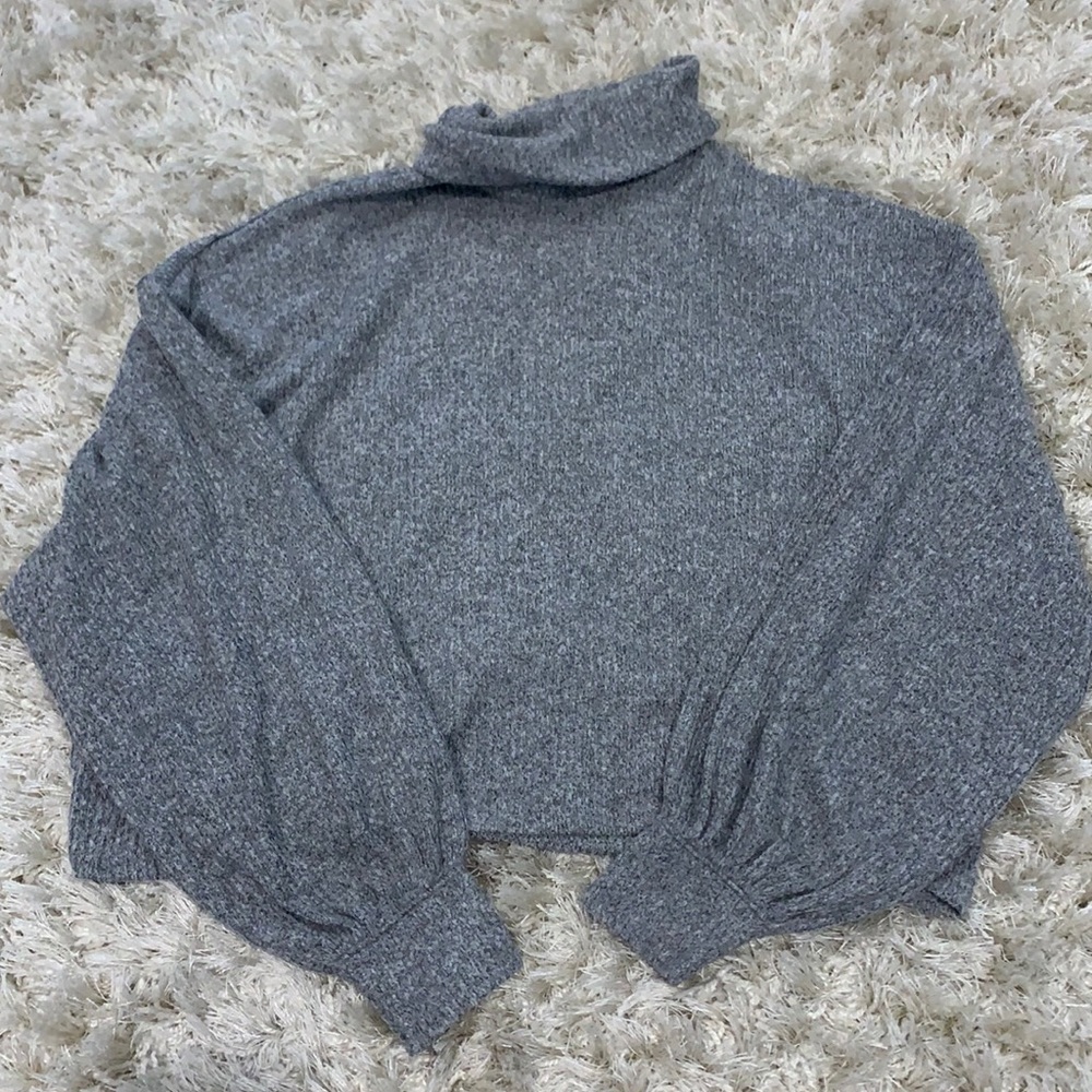 Hollister Ripped Gray Turtleneck, Medium